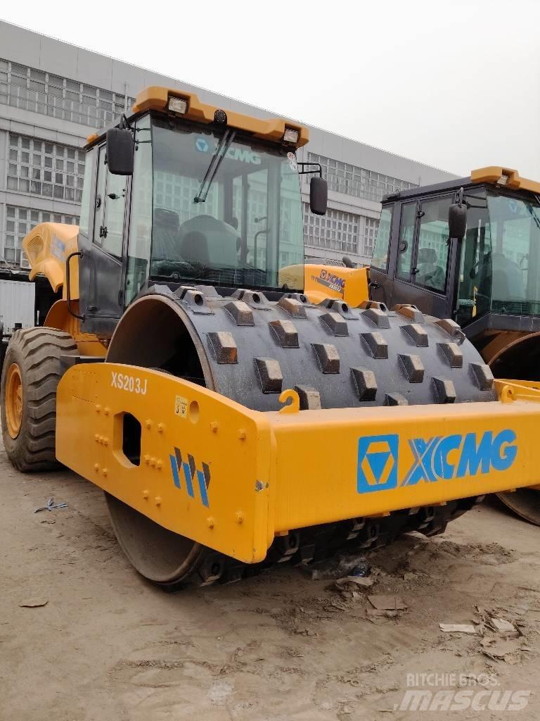 XCMG XS 203 J Vienvalča grunts veltņi