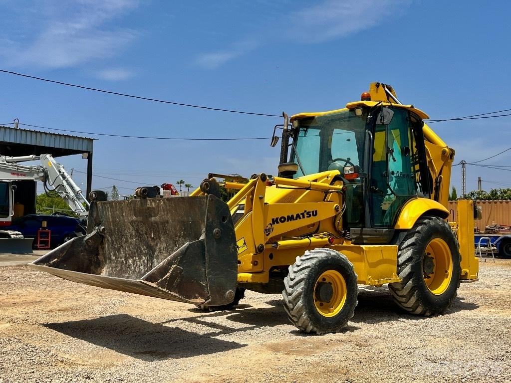 Komatsu WB 97 R Ekskavatori-iekrāvēji