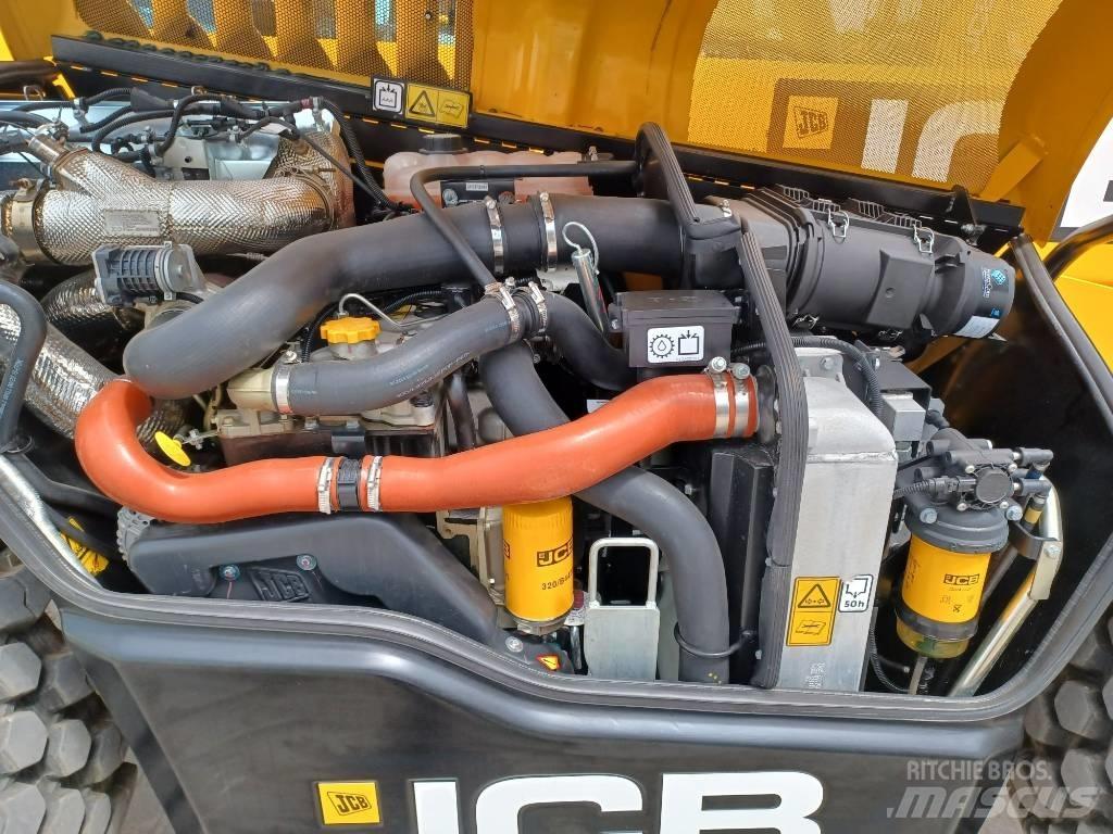JCB 542-70 Agri Xtra Lauksaimniecības pacēlāji