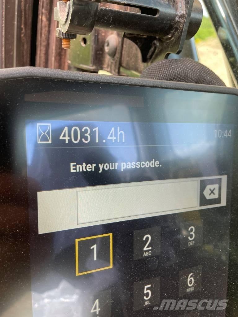 CAT 323 Kāpurķēžu ekskavatori