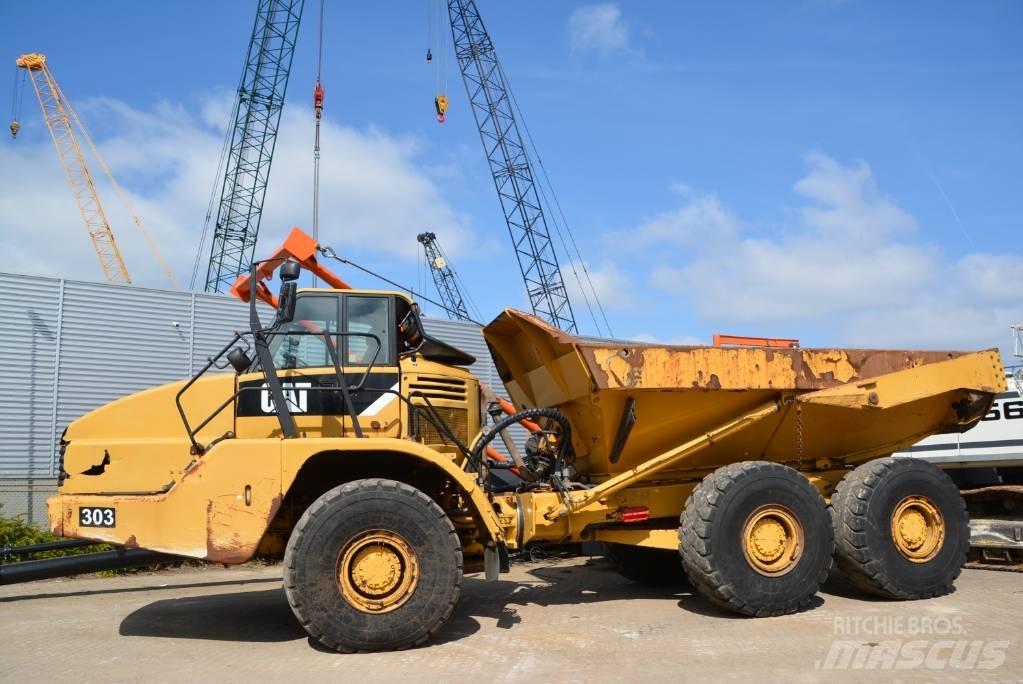 CAT 735 Artikulētie pašizgāzēji
