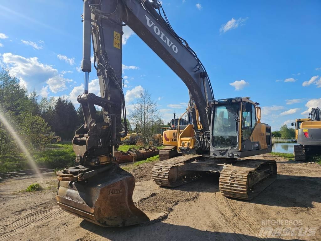 Volvo EC220EL Kāpurķēžu ekskavatori