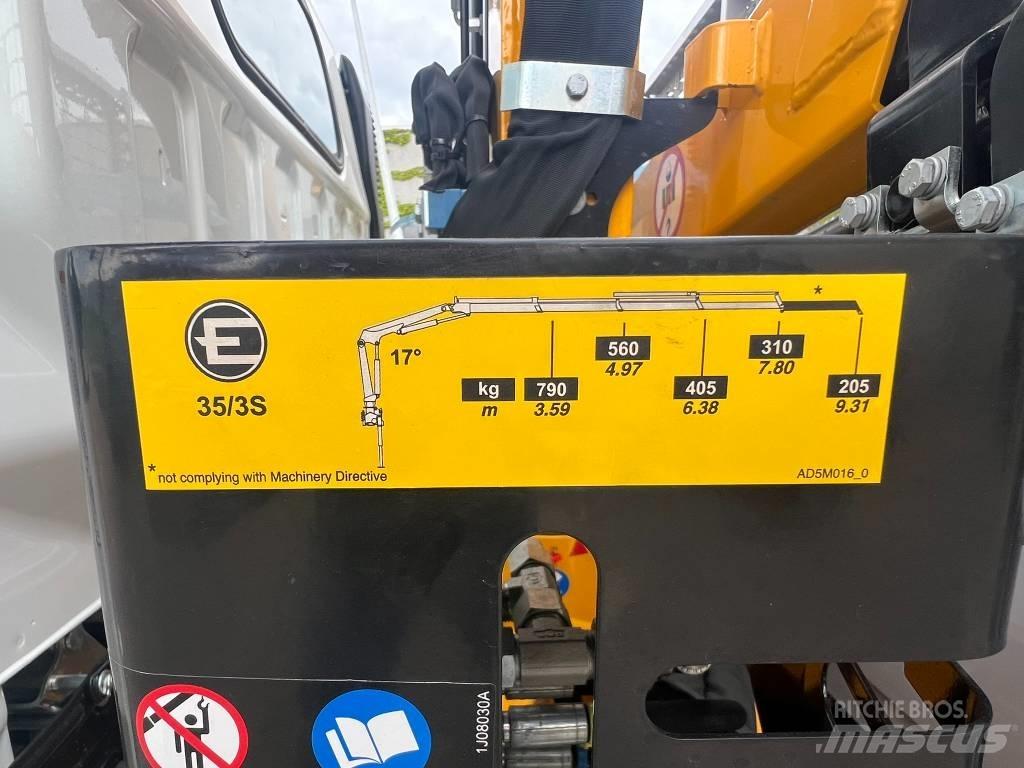 Fuso 35 3S Smagās mašīnas ar celtni