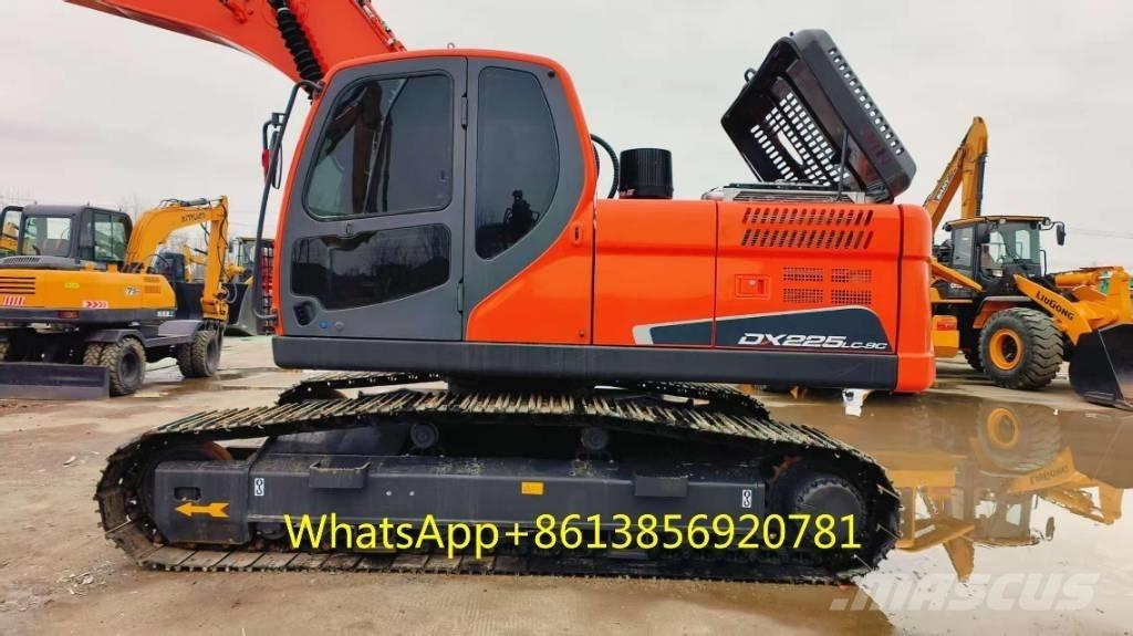 Doosan DX 225 Kāpurķēžu ekskavatori