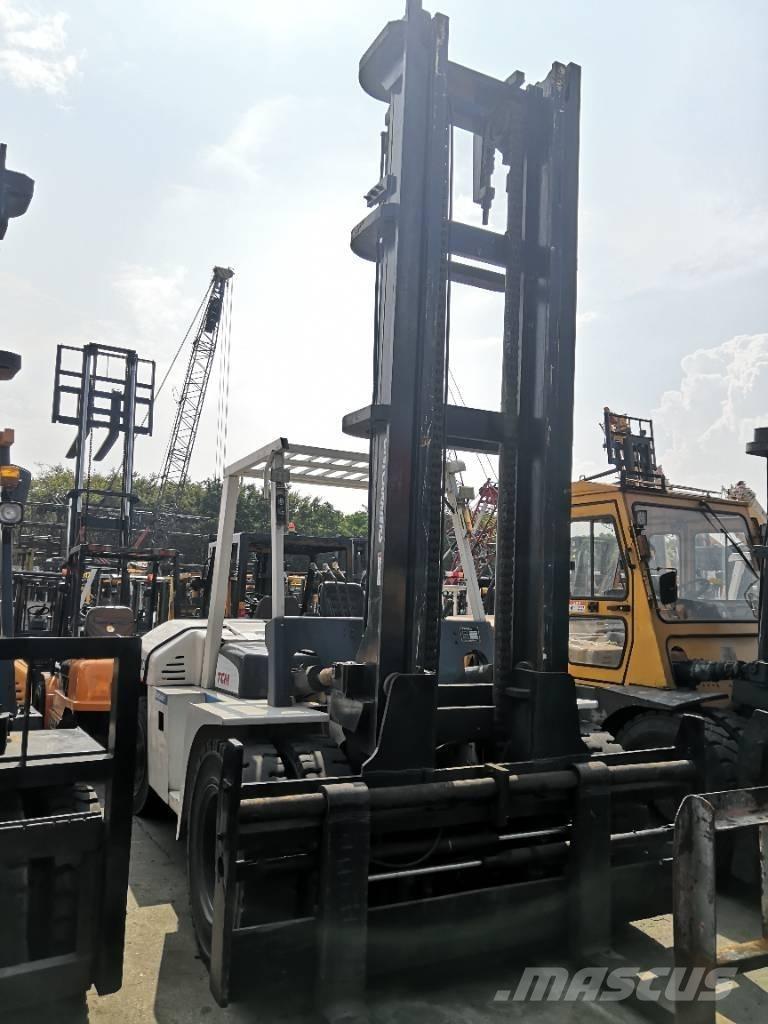 TCM 10 TON Tehnika ar dīzeļa dzinēju