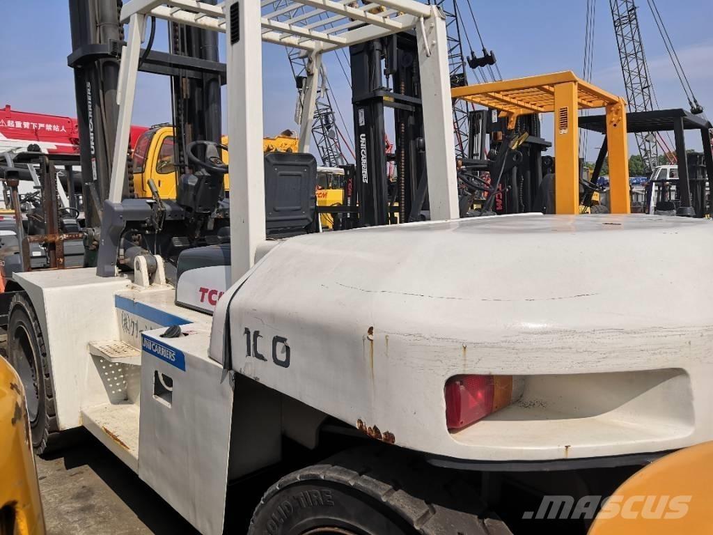 TCM 10 TON Tehnika ar dīzeļa dzinēju