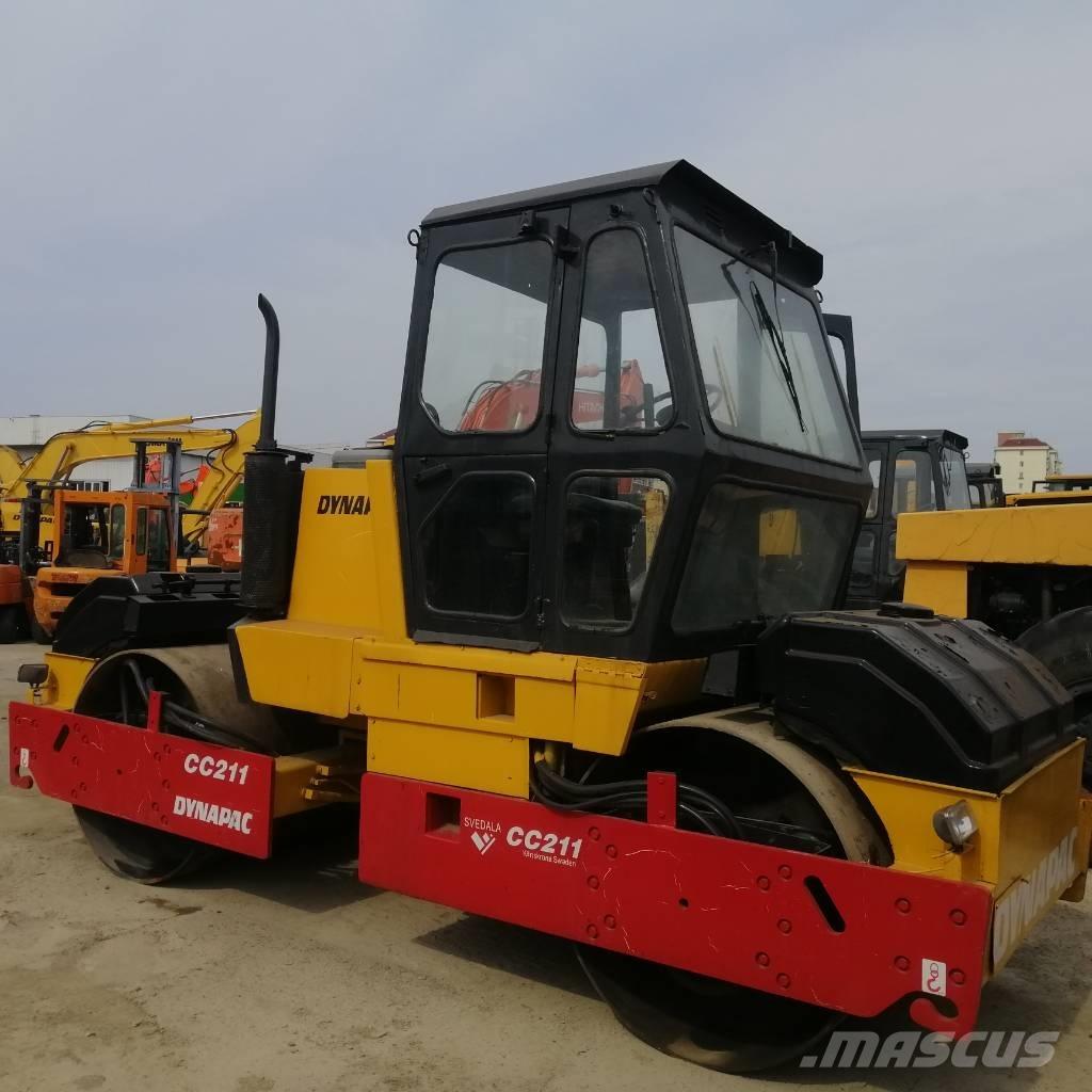 Dynapac CC 211 Divvalču grunts veltņi