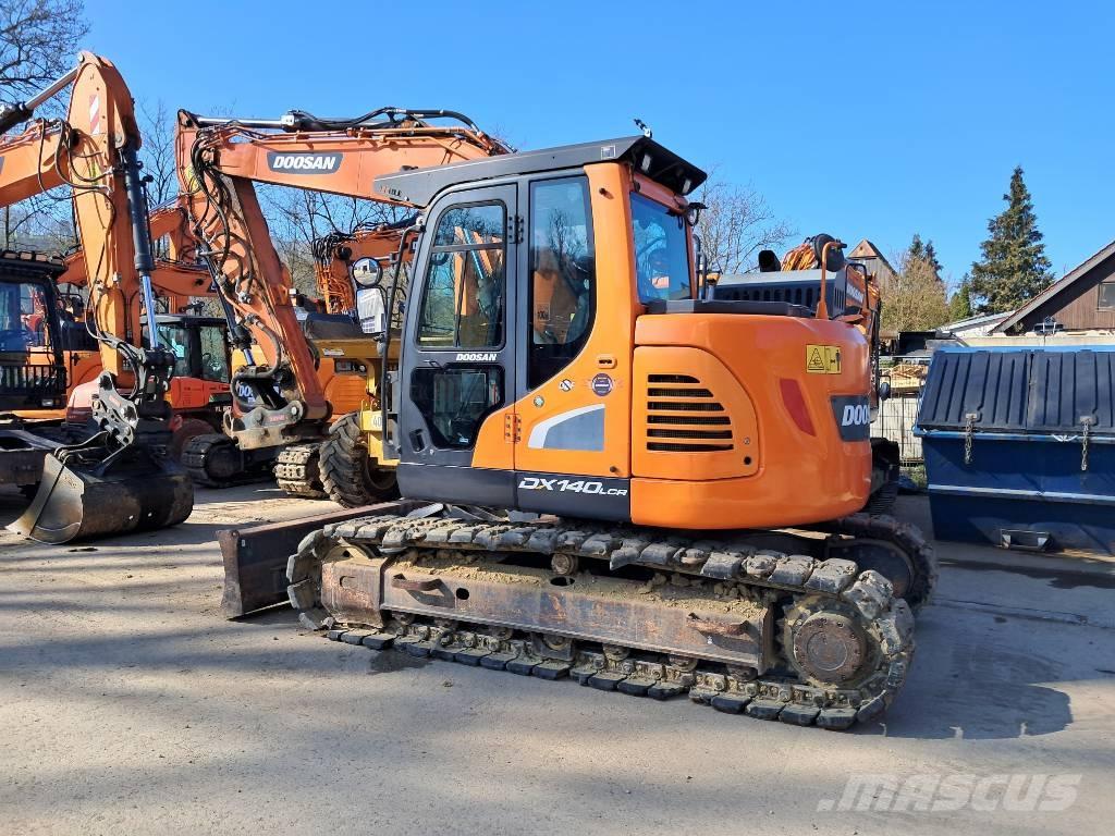 Develon DX 140 LCR-5 Kāpurķēžu ekskavatori