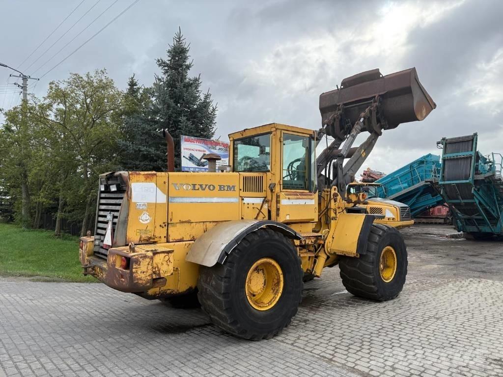 Volvo L 120 Iekrāvēji uz riteņiem