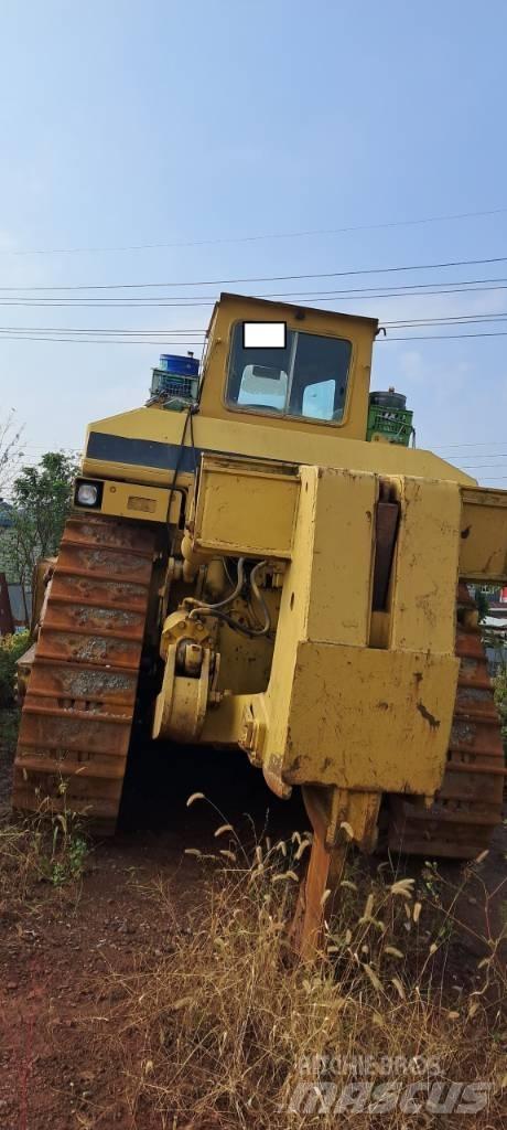 CAT D 9 N Kāpurķēžu buldozeri