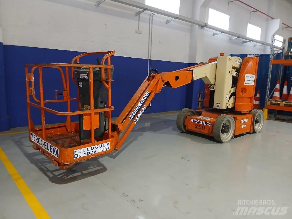 JLG E 300 AJ Strēles pacēlāji