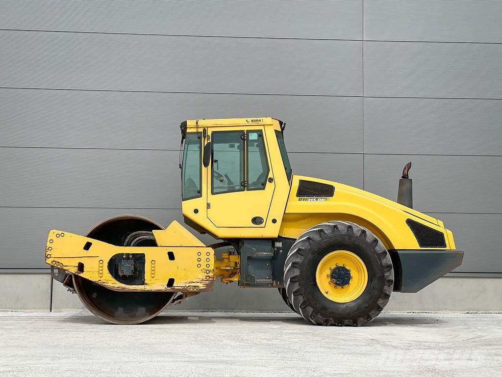 Bomag BW 213 DH-4 Vienvalča grunts veltņi