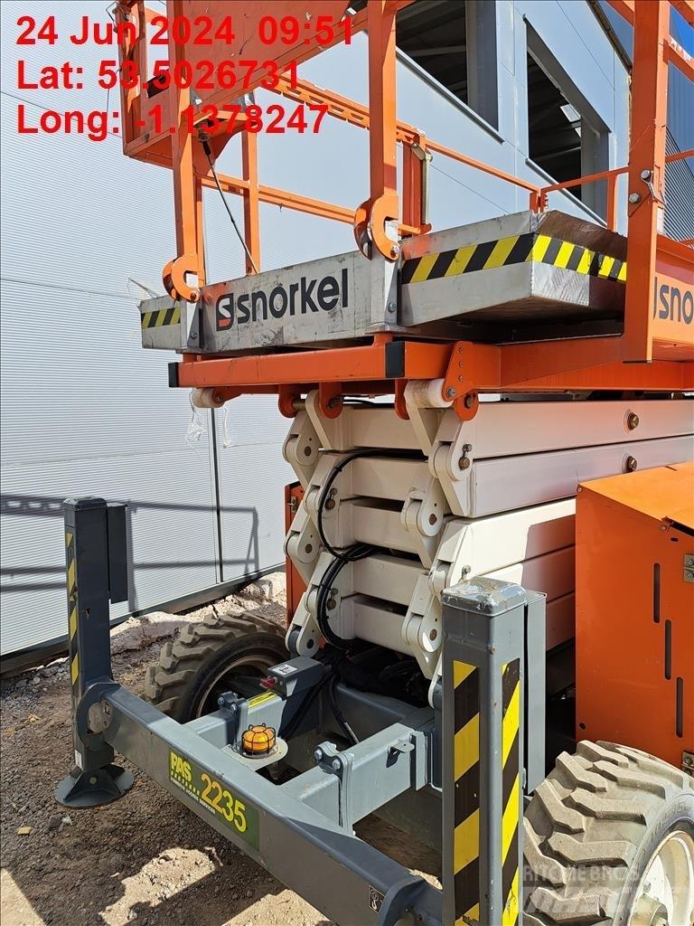 Snorkel S 3370 RTCE Šķerveida pacēlāji