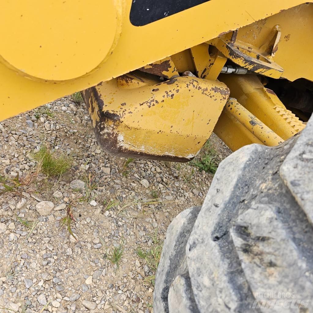 CAT 430E IT Ekskavatori-iekrāvēji