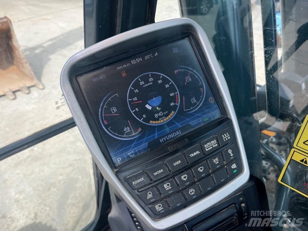 Hyundai HX220AL Kāpurķēžu ekskavatori