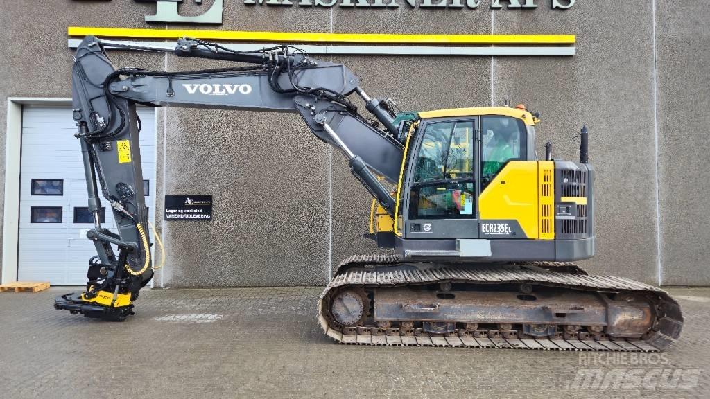 Volvo ECR 235 E L Kāpurķēžu ekskavatori
