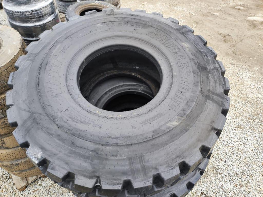  23.5 R25 tires Riepas, riteņi un diski
