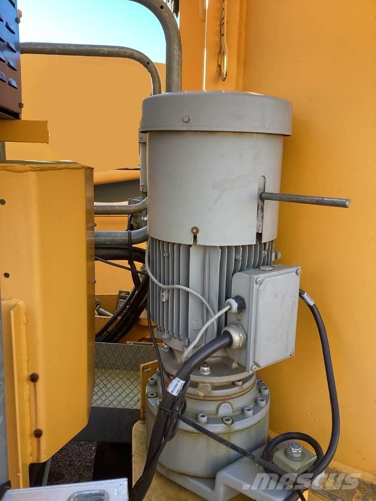 Potain MDT248-J10 Torņa krāni
