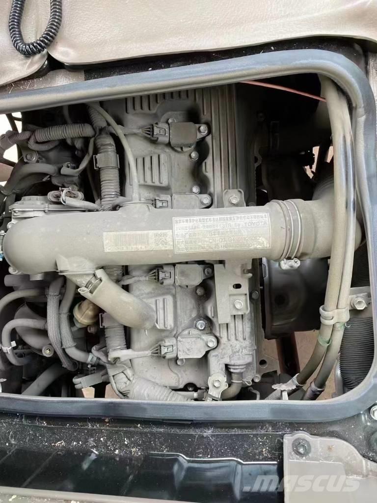 Toyota Coaster Bus Mikroautobusi