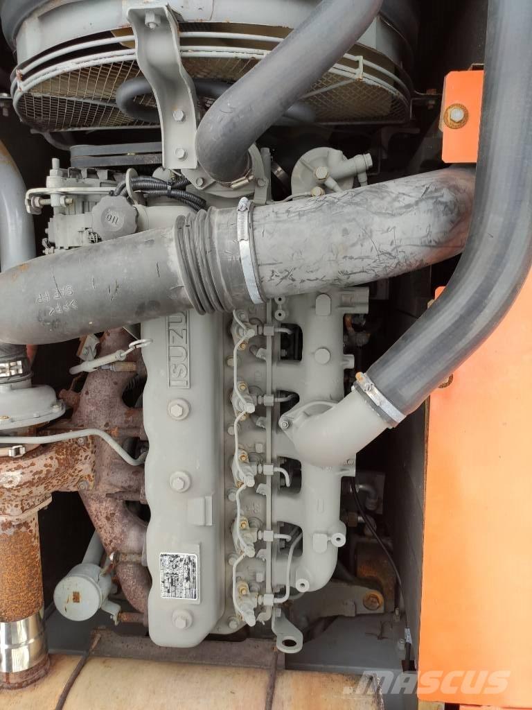 Hitachi ZX 210 H Kāpurķēžu ekskavatori