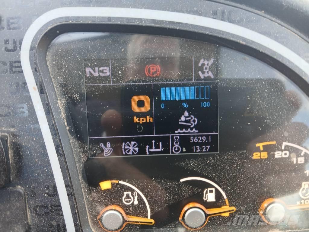 JCB 536-60 Agri Lauksaimniecības pacēlāji