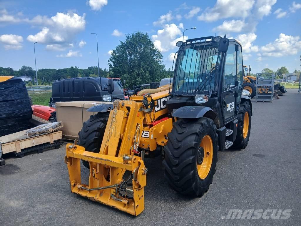 JCB 536-60 Agri Lauksaimniecības pacēlāji