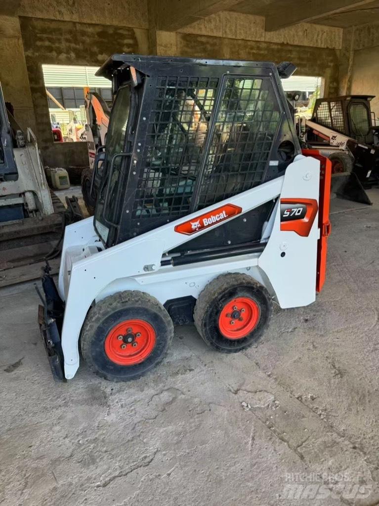 Bobcat S 70 Lietoti riteņu kompaktiekrāvēji