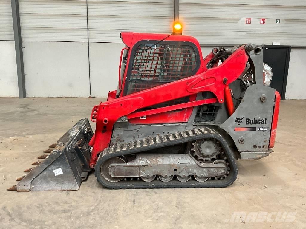 Bobcat T 590 Lietoti riteņu kompaktiekrāvēji