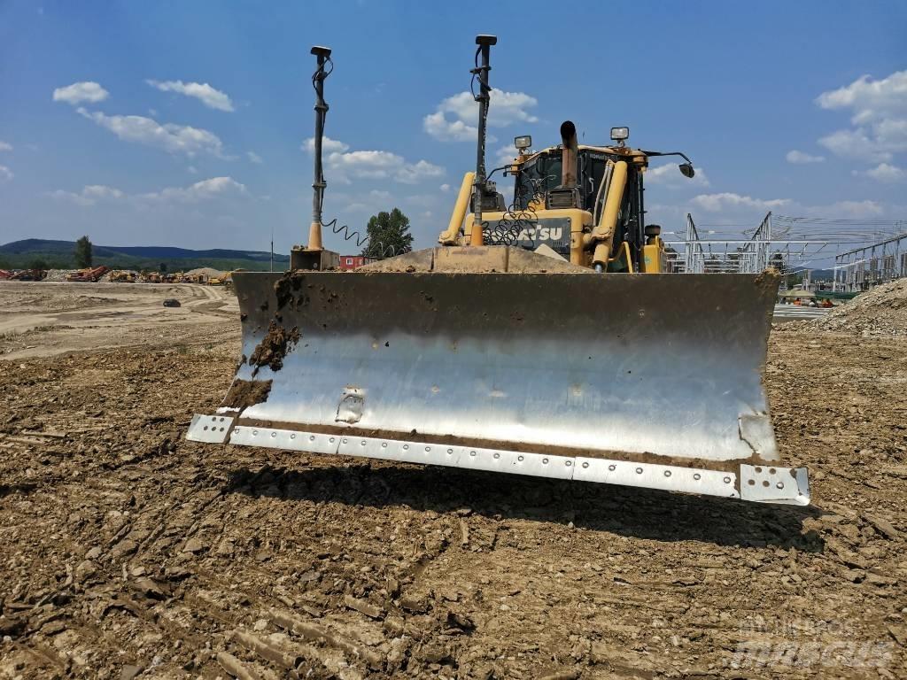 Komatsu D 65 PX-17 Kāpurķēžu buldozeri