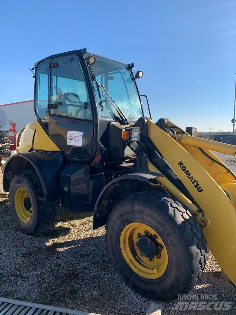 Komatsu WA 90-6 Iekrāvēji uz riteņiem