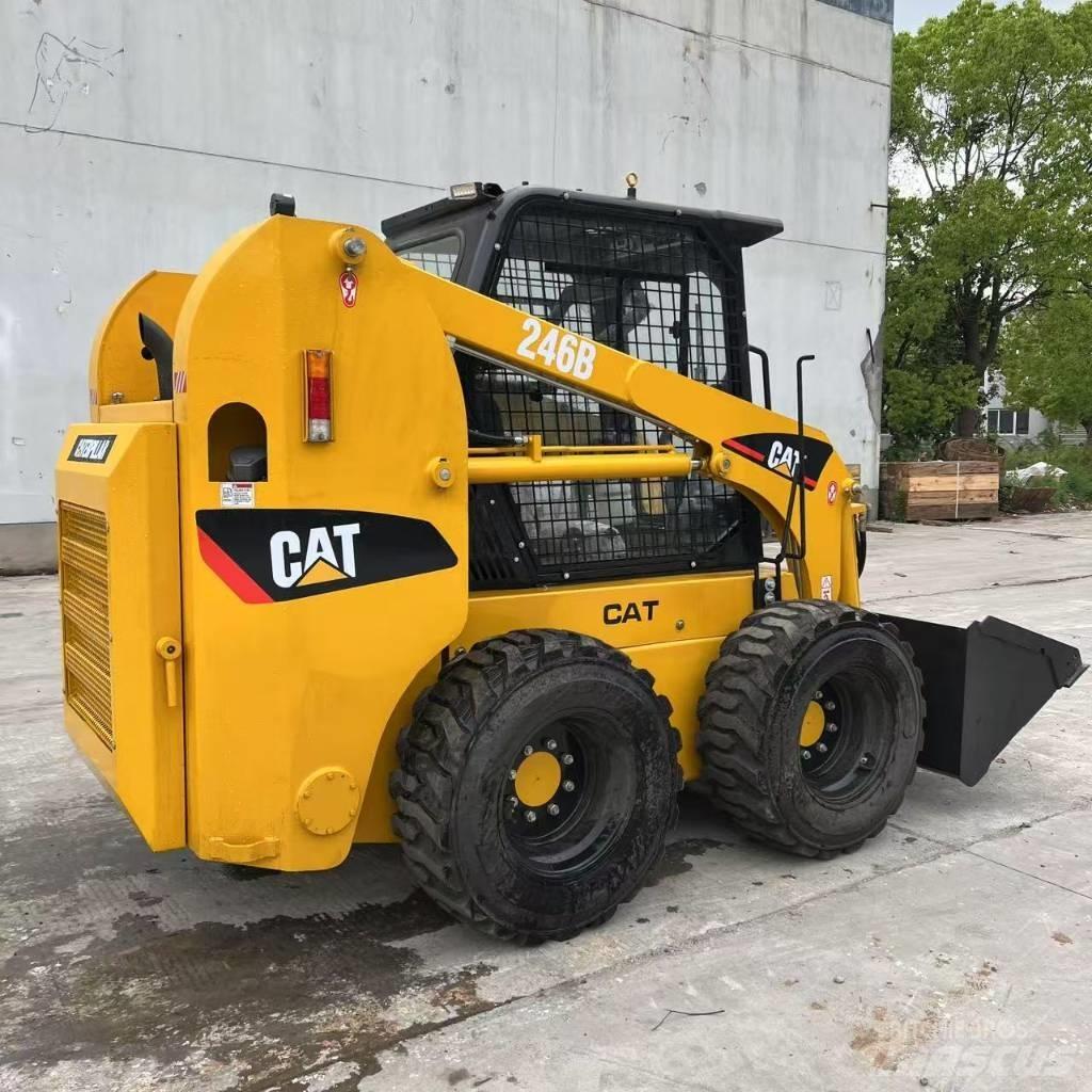 CAT 246 B Mini iekrāvēji