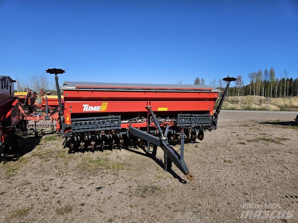 Tume JC 4000 Kombinētās sējmašīnas