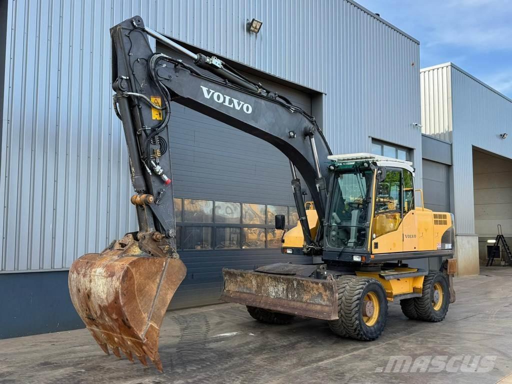 Volvo EW180C Ekskavatori uz riteņiem