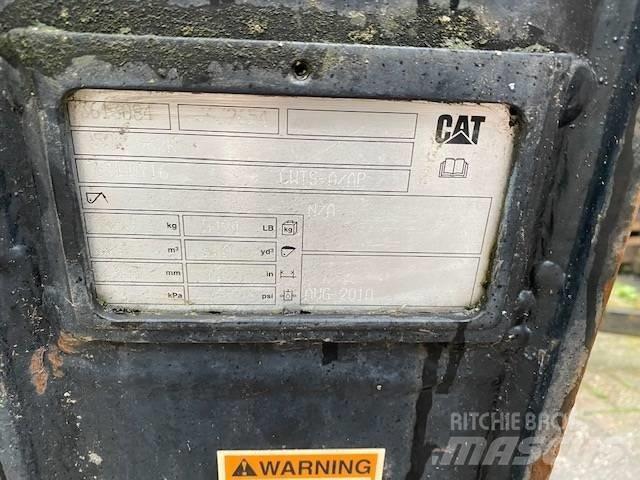CAT 950M Pašgrābji