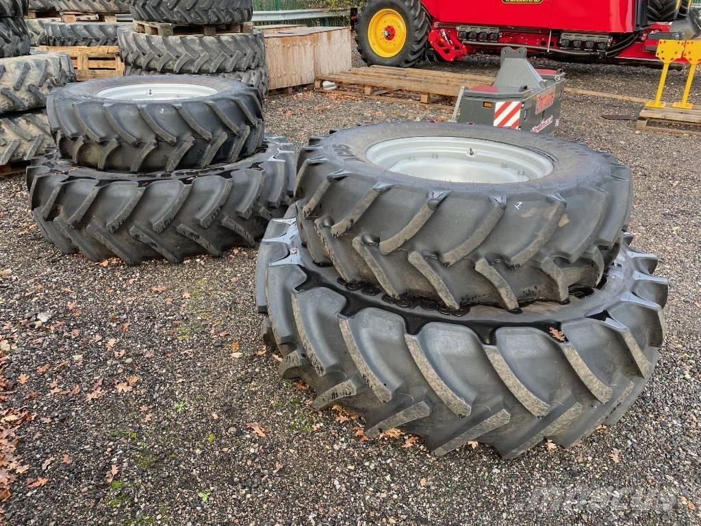 Mitas SET OF WHEELS Riepas, riteņi un diski