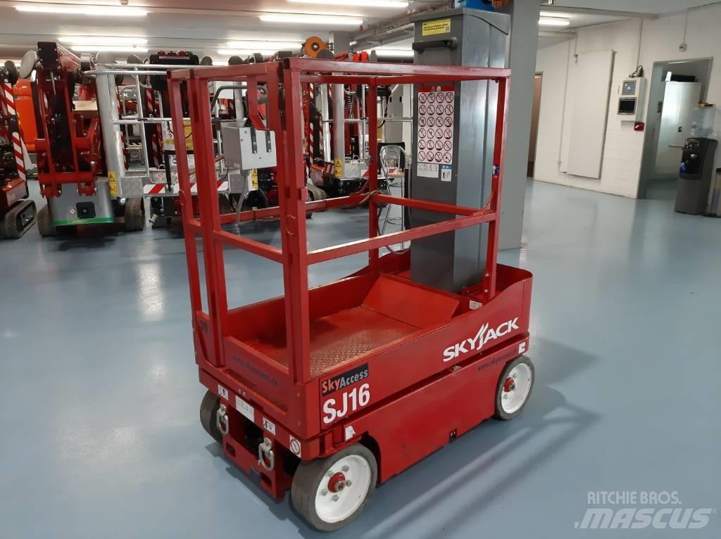 SkyJack SJ 16 Vertikālie pacēlāji