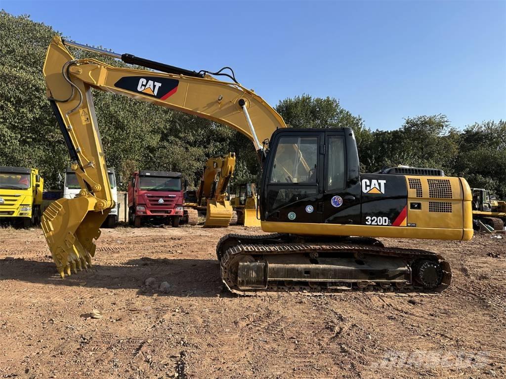 CAT 320D Kāpurķēžu ekskavatori