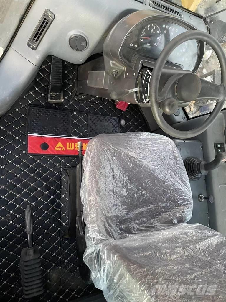 SDLG LG956F Iekrāvēji uz riteņiem