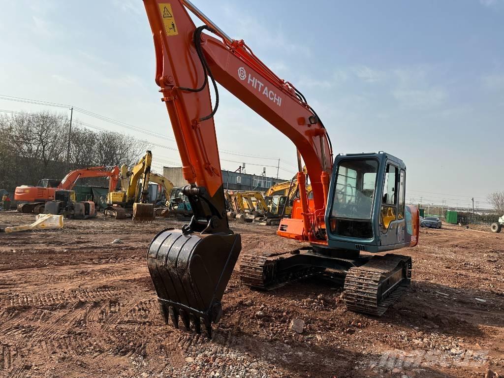 Hitachi EX 120 Kāpurķēžu ekskavatori