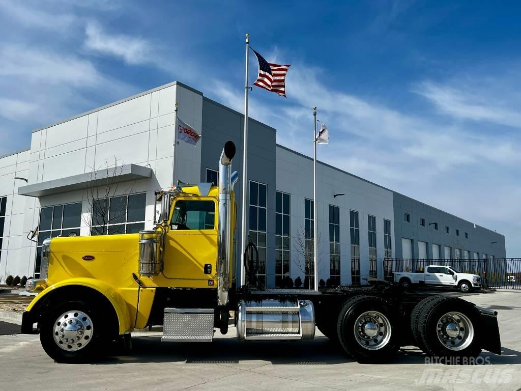 Peterbilt 389 Vilcēji