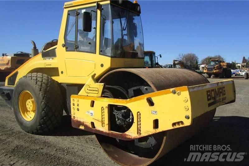 Bomag B213DH-4 Kombinētie veltņi