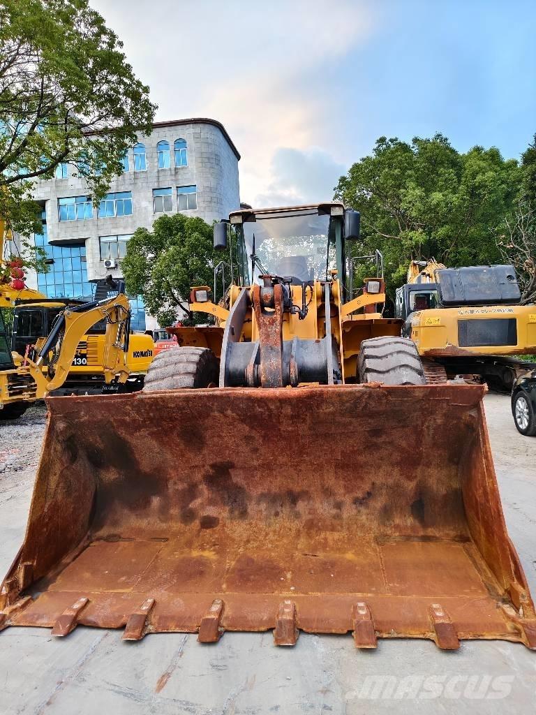 Volvo L 120 Iekrāvēji uz riteņiem