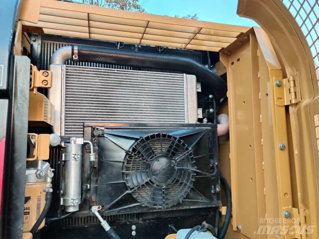 CAT 320 D Kāpurķēžu ekskavatori