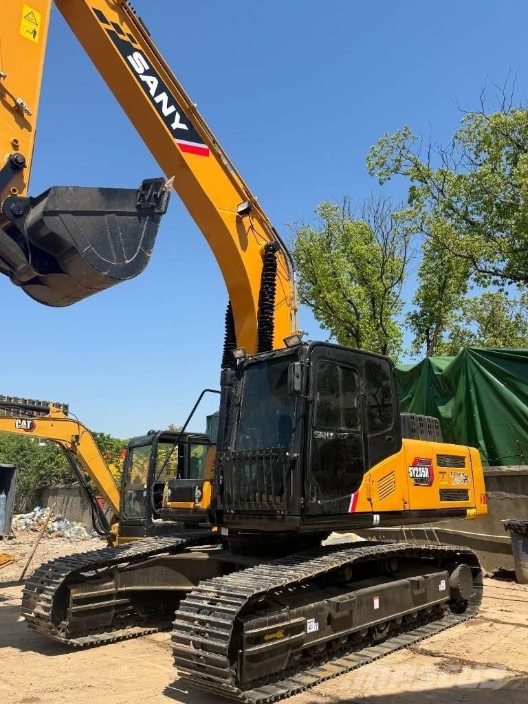 Sany SY 235 Vidēja lieluma ekskavatori 7 t - 12 t