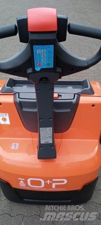 Toyota LWE 200 Zemie palešu pacēlāji