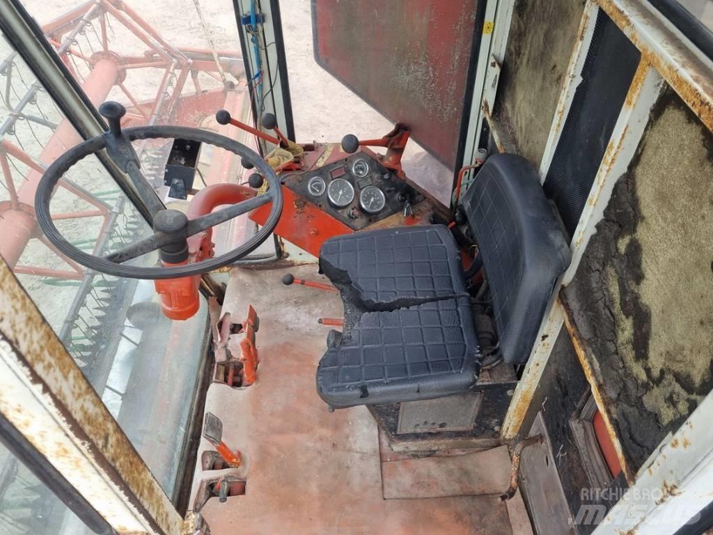 Laverda M152 Ražas novākšanas kombaini
