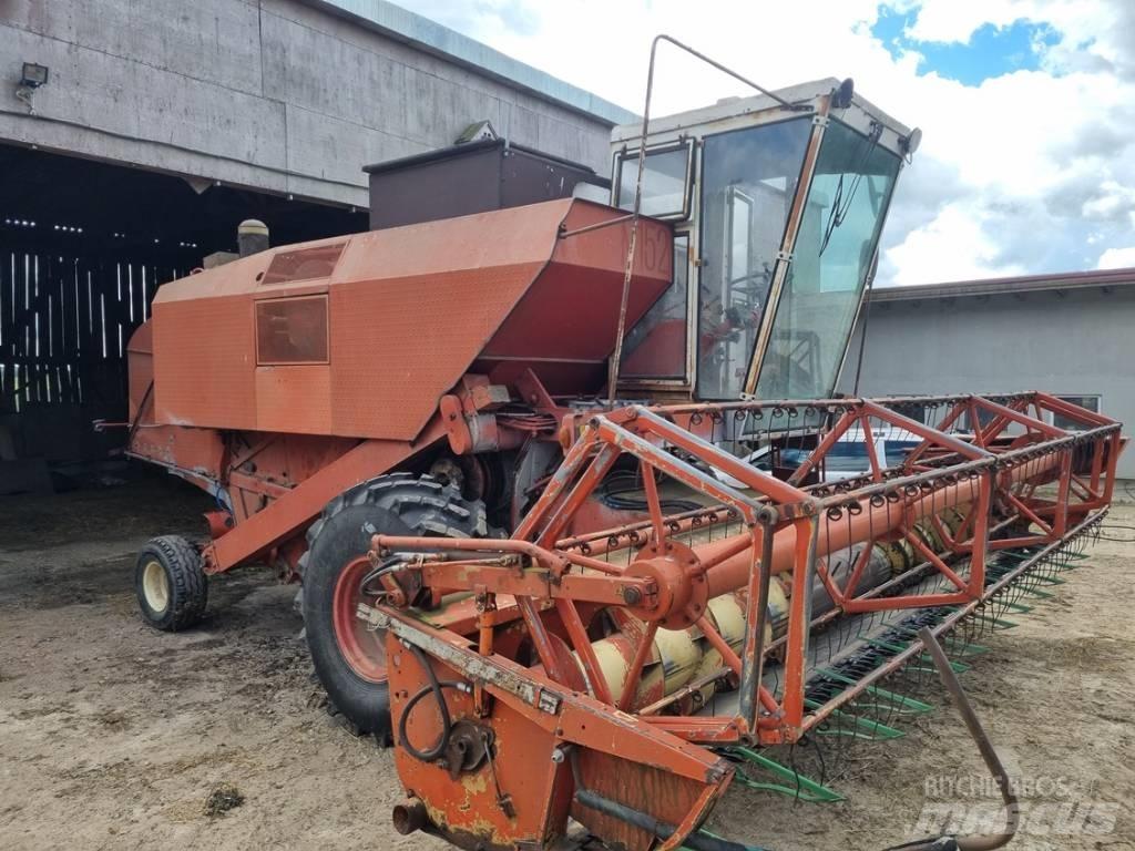 Laverda M152 Ražas novākšanas kombaini
