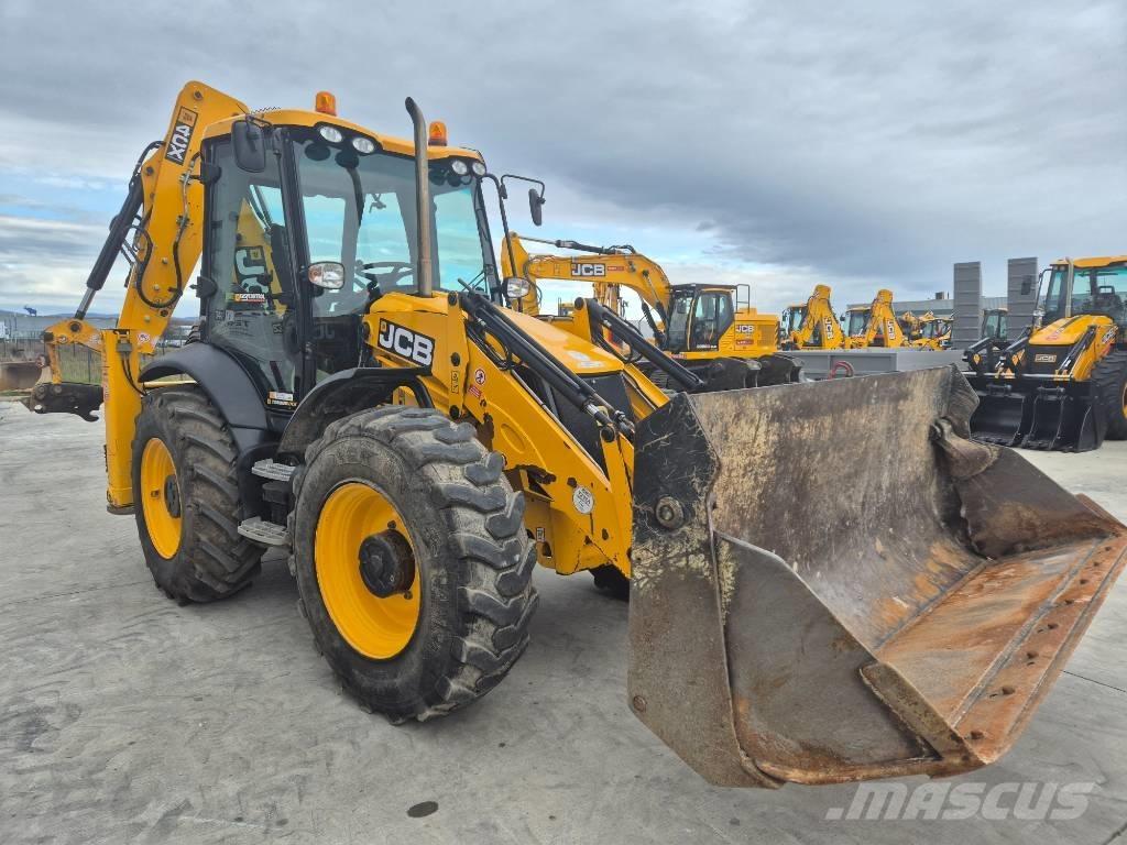 JCB 4CX Ekskavatori-iekrāvēji