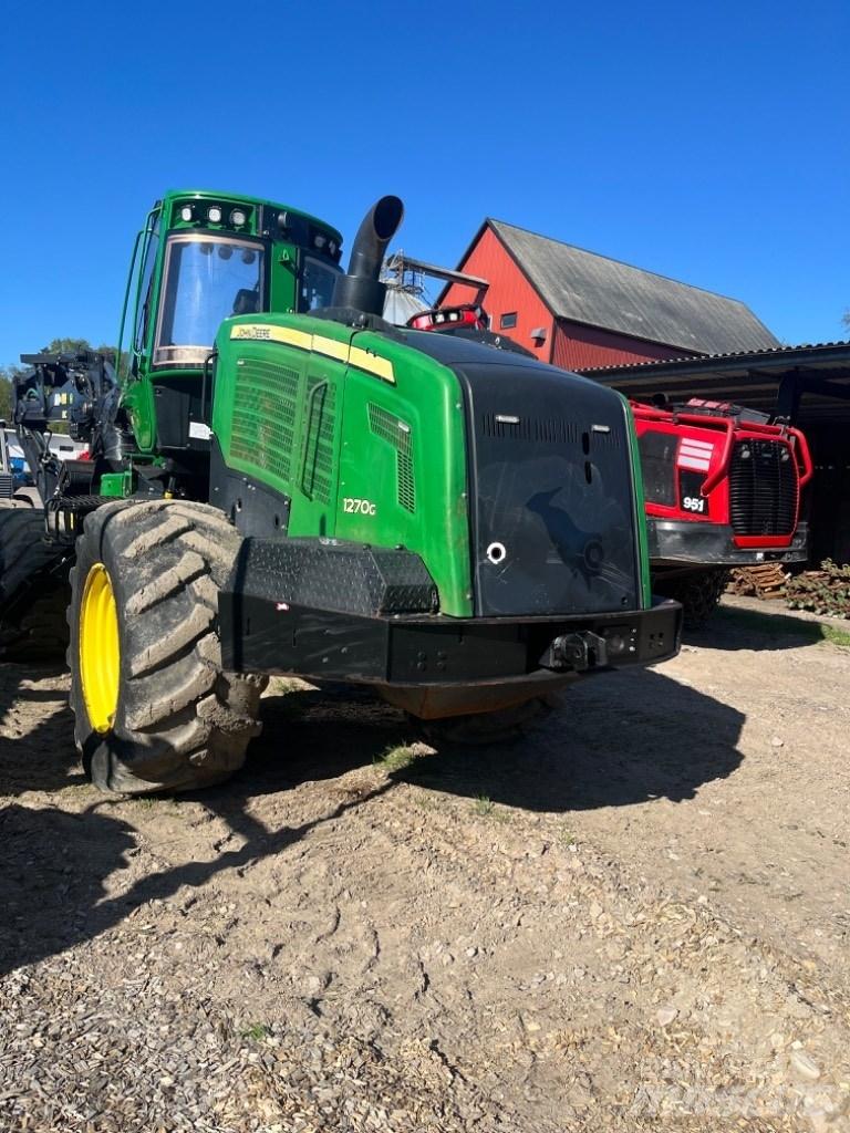 John Deere 1270 G Harvesteri