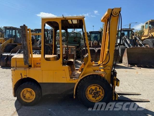 Hyster H 70 C Tehnika ar dīzeļa dzinēju
